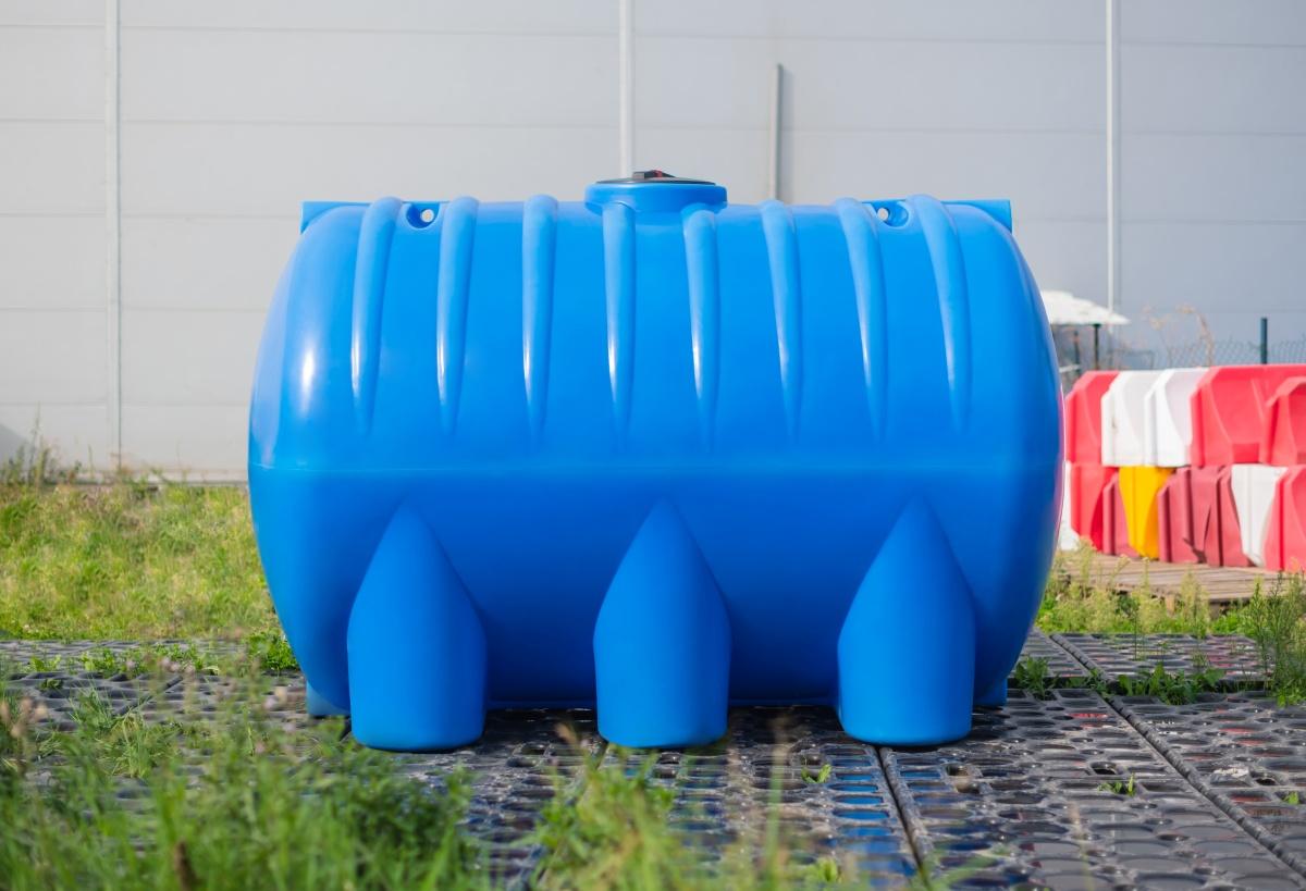 Емкость серии HR 8000л для питьевой воды, дизельного топлива и продуктов с плотностью до 1,0 г/см³ 