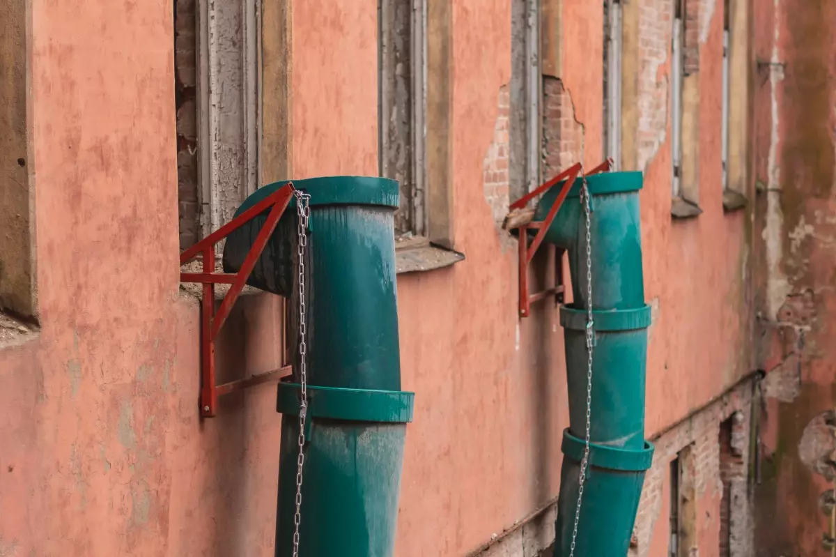 для загрузки сбрасываемого строительного мусора.