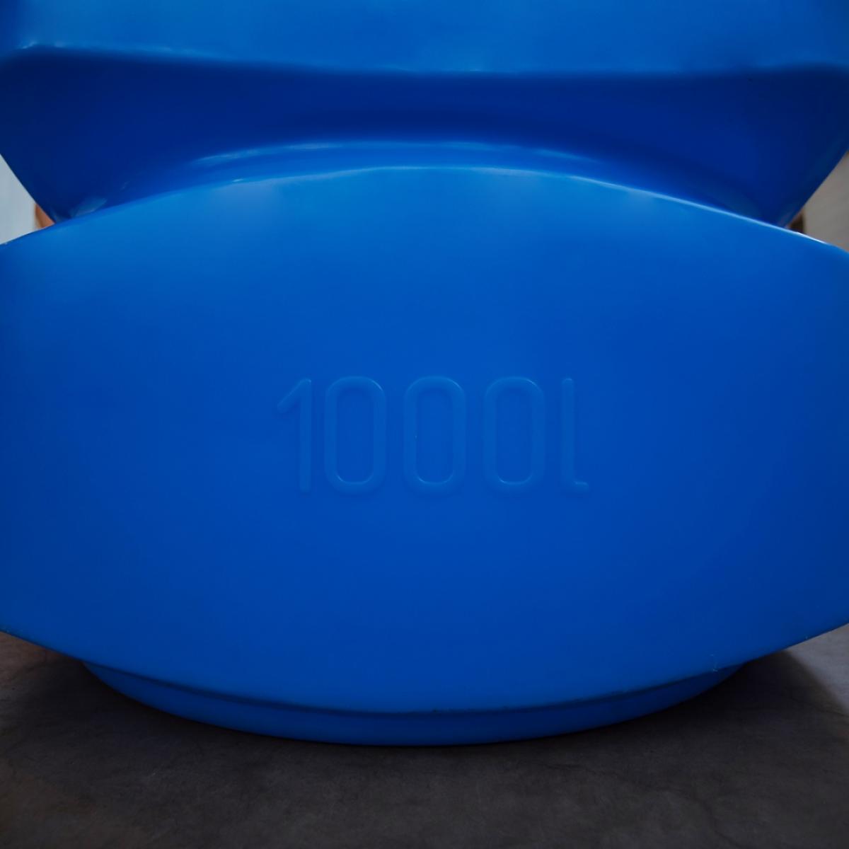 Емкость L 1000л (синий) для питьевой воды и продуктов с плотностью до 1,0 г/см³ 