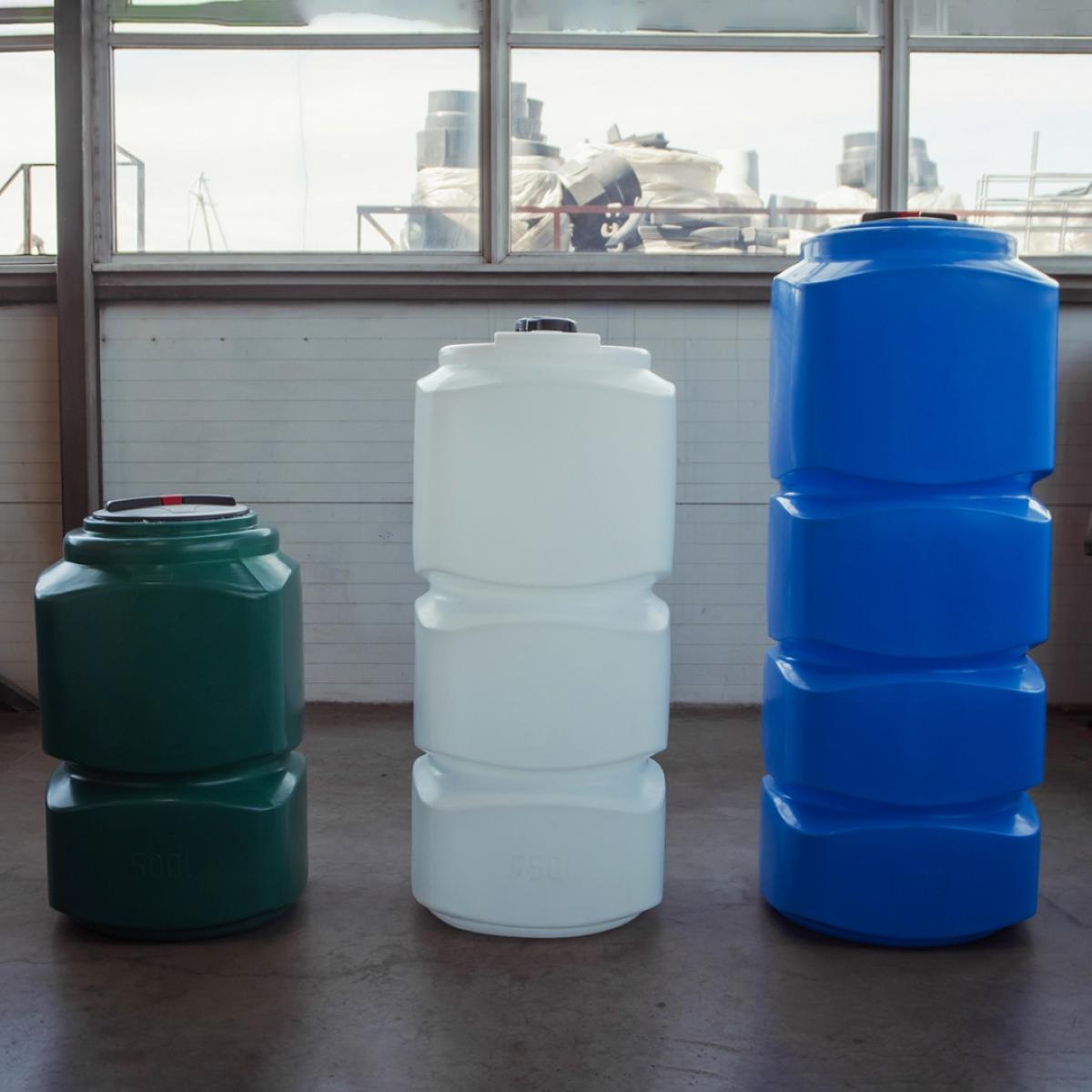 Емкость серии L 1000 (зеленая)  для питьевой воды и продуктов с плотностью до 1,0 г/см³ 