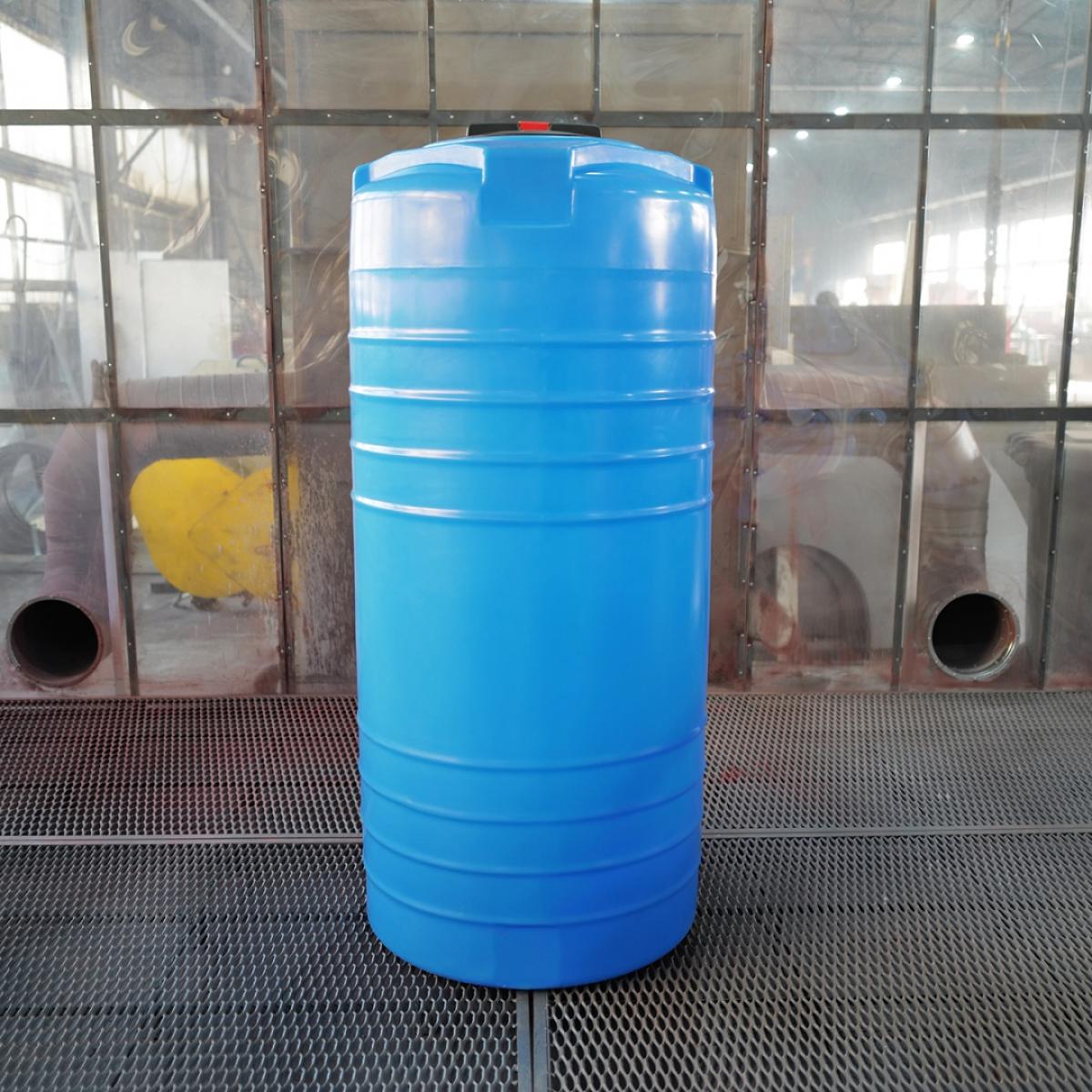 Емкость T 750л (зеленая)  для питьевой воды  и технической воды 